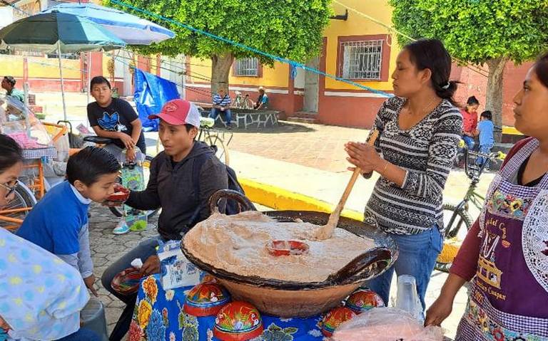 Primera Feria del Cacao con pocos visitantes