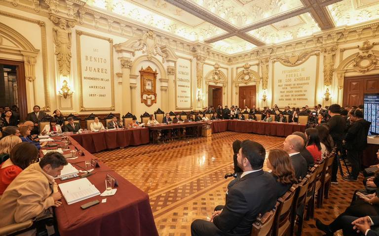 El salario de un regidor casi llega a 1 millón de pesos al año en Puebla capital
