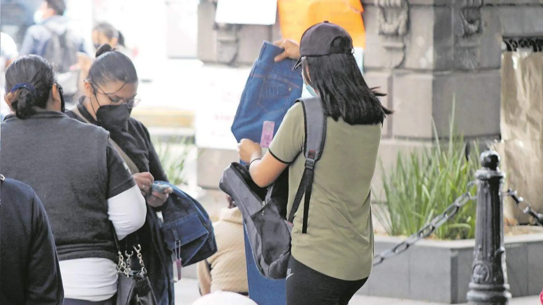 Enfrentan “nenis” estragos por aranceles a productos chinos, “ahora con el impuesto se pierde ganancia”