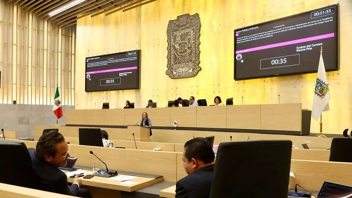 Armenta remite iniciativas para crear nuevas leyes de transparencia tras extinción del Itaipue