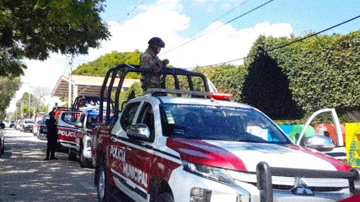 Caen tres en la México-Puebla con presunta marihuana, cristal y cartuchos